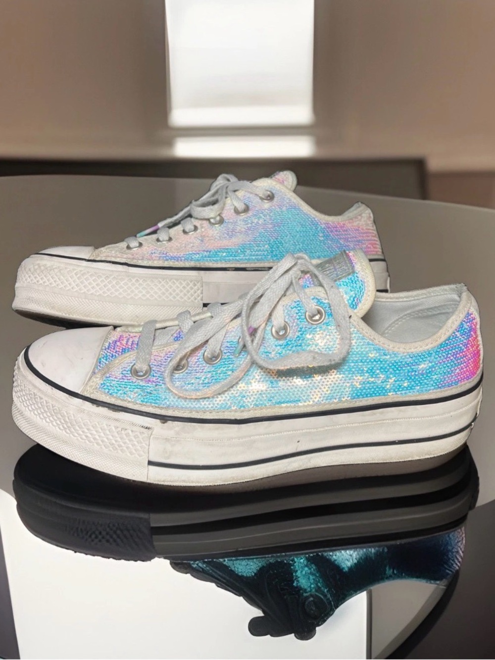 Converse Chuck Taylor All Star Iridescent Sequin Platform Sneaker Woman’s 9.5